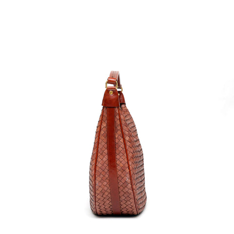 Alba, borsa da donna a spalla in pelle intrecciata marrone, prodotta da Pianigiani.
