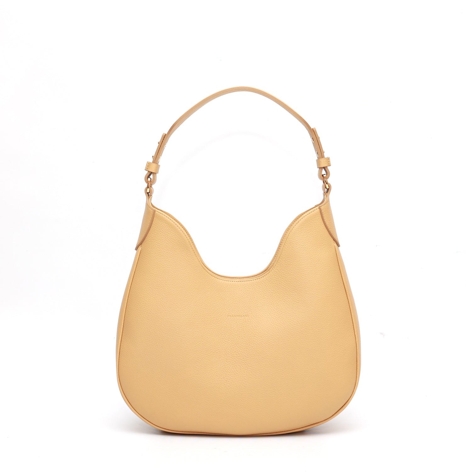 Cloe piccola, borsa da spalla in morbida pelle martellata burro, design a sacca con accessori metallici color oro, firmata Pianigiani Bags.
