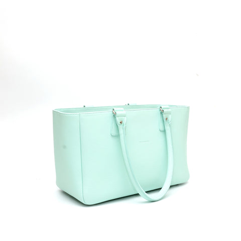 V bag in aquamarine leather