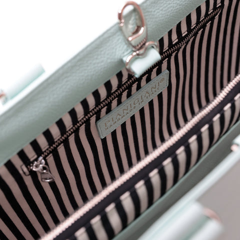 V bag in aquamarine leather