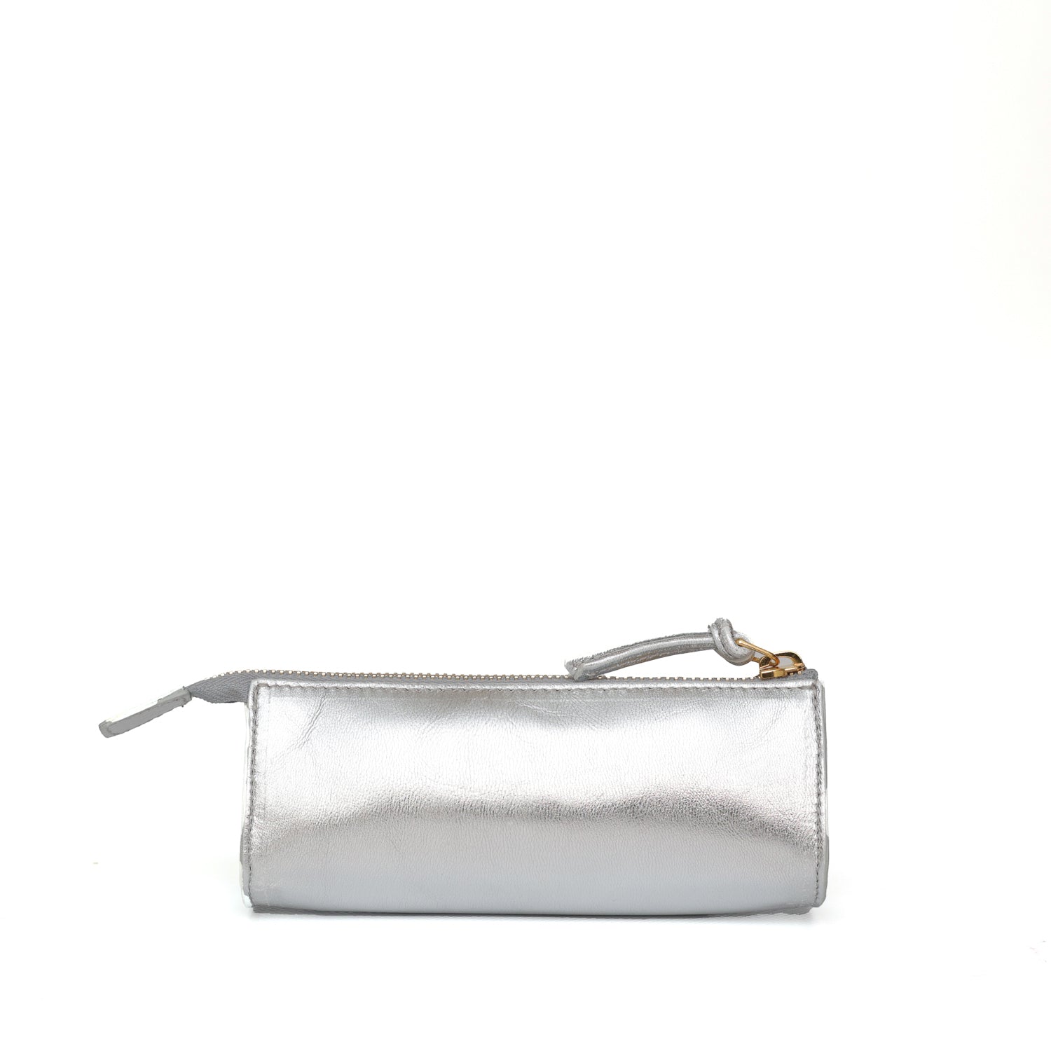 Beauty in pelle liscia argento, prodotta da Pianigiani Bags.