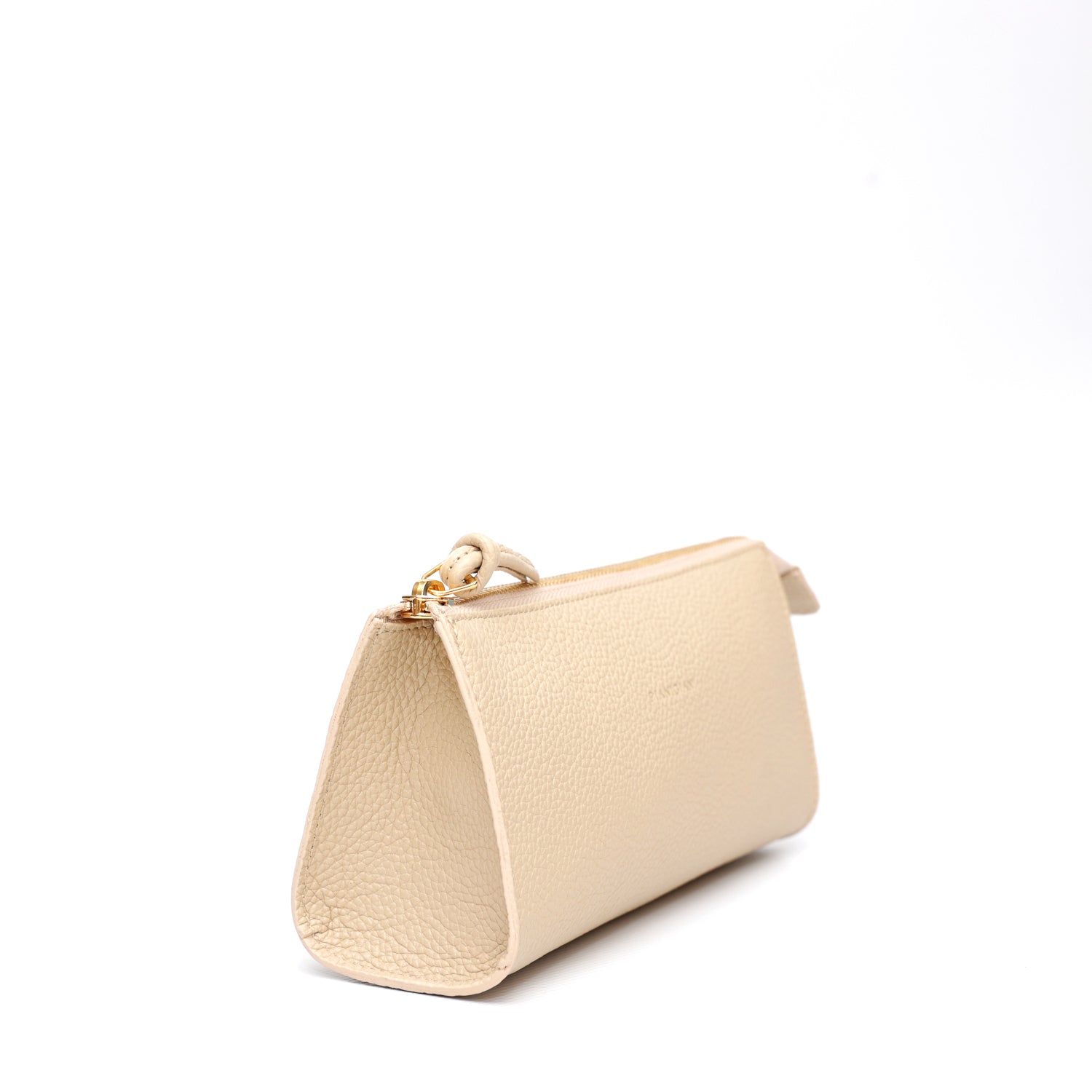 Beauty in pelle martellata beige, prodotta da Pianigiani Bags.