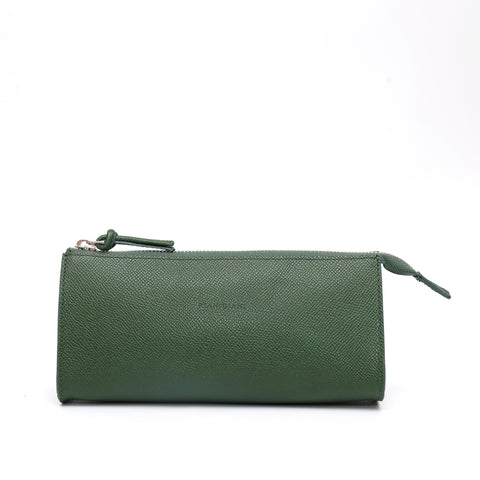 Beauty in pelle martellata verde, prodotta da Pianigiani Bags.