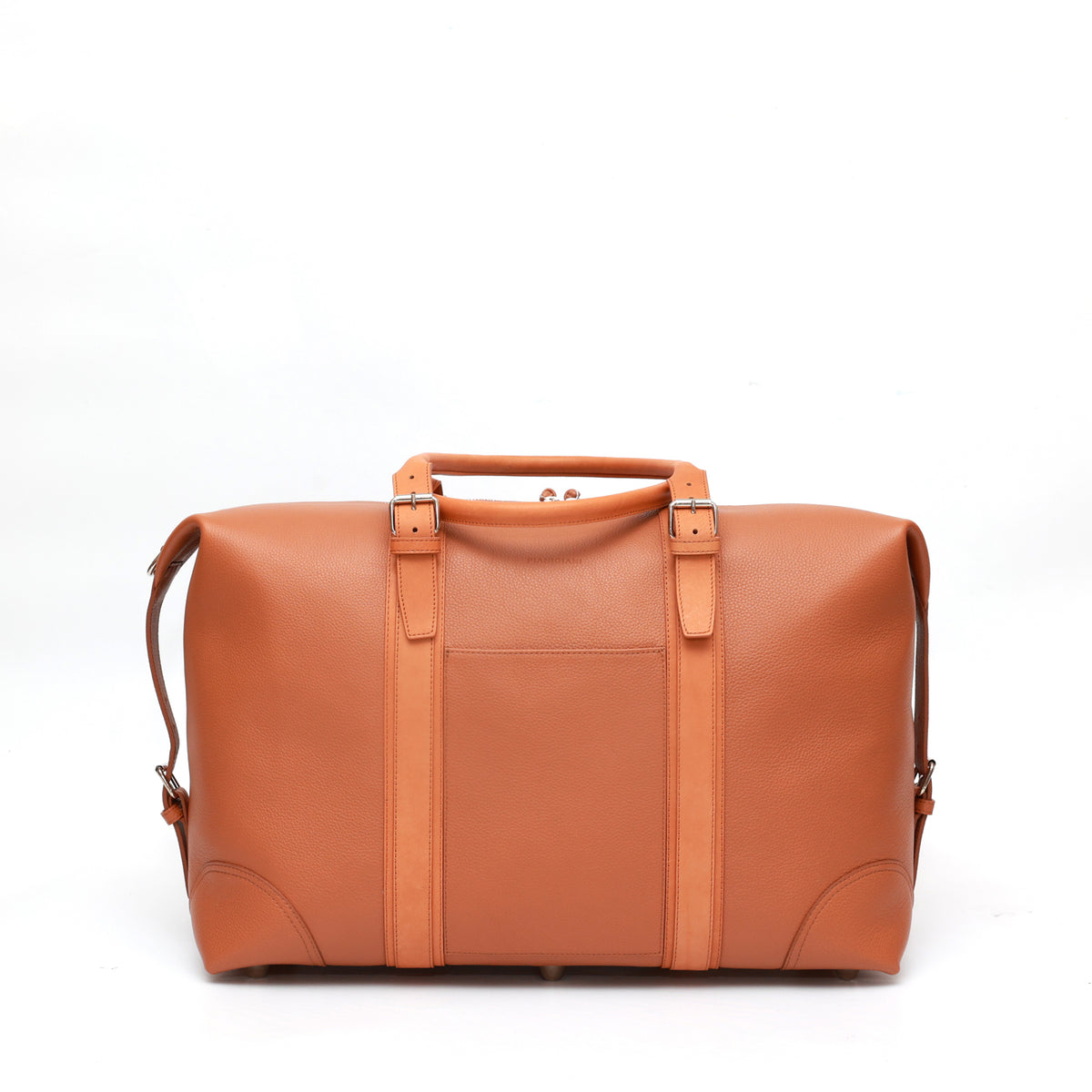 Borsone da viaggio taglia small, in pelle martellata marrone caramello e rifiniture in cuoio naturale, doppi manici a mano e tracolla regolare removibile. La fodera interna è in cotone beige. Prodotto da Pianigiani handmade leather bags in Italia.