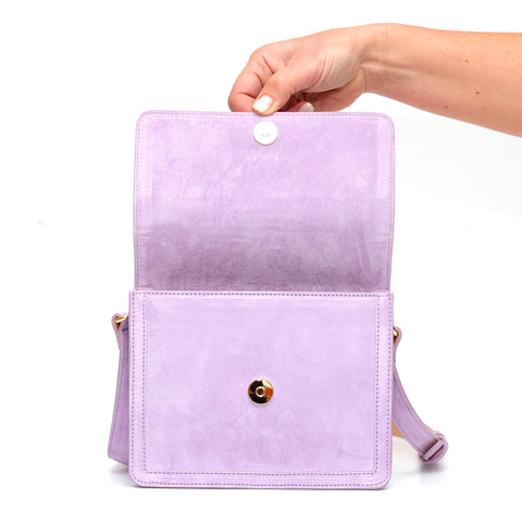 Cara bag,borsa donna a tracolla in pelle scamosciata lilla. Prodotta a mano da Pianigianibags