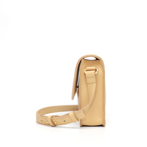 Cara bag piccola, borsa da donna a tracolla in pelle martellata burro, prodotta da Pianigiani Bags.