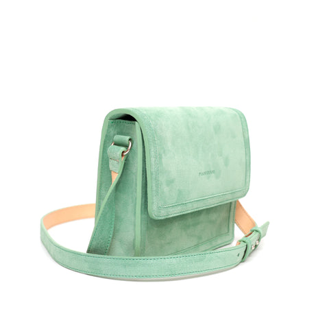 Cara bag piccola, borsa da donna a tracolla in pelle scamosciata verde, prodotta da Pianigiani Bags.