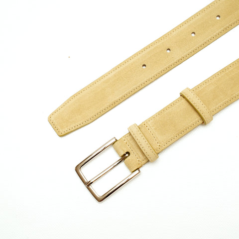 Cintura uomo in pelle scamosciata beige prodotta da Pianigiani bags.