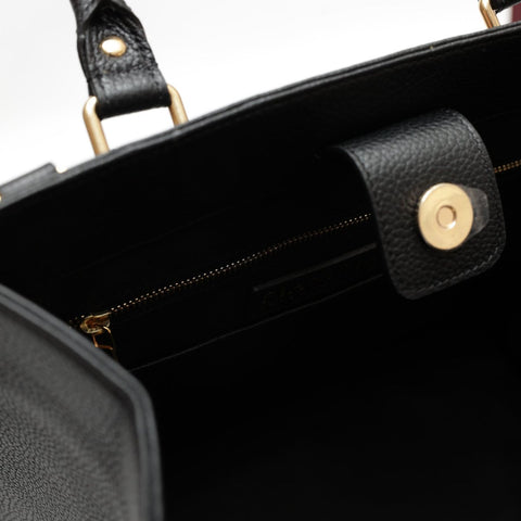 Lady bag S, borsa da donna a mano con tracolla in pelle martellata nera, realizzata da Pianigiani Bags.