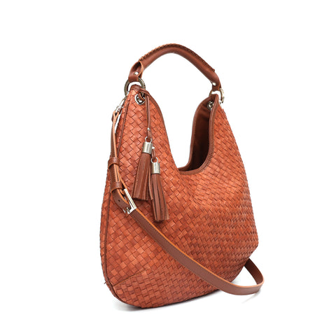Lou, borsa da spalla in pelle intrecciata marrone, prodotta e venduta da Pianigiani handmade leather bags.