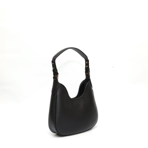 Mini Cloe borsa da spalla in morbida pelle martellata nera, design a sacca con accessori metallici color oro, firmata Pianigiani Bags.