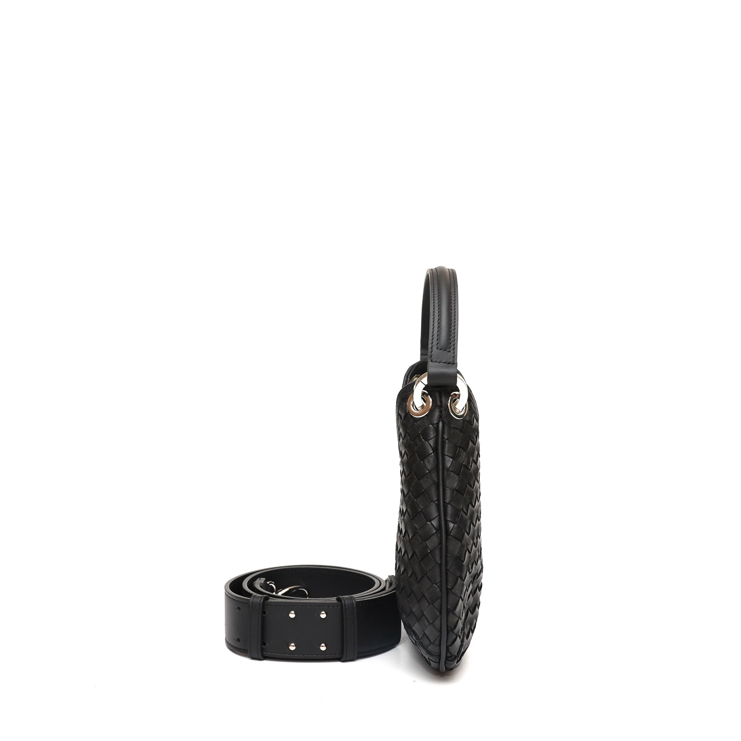 Mini Lou, borsa compatta da donna a tracolla, realizzata in pelle intrecciata color nera, con lavorazione artigianale firmata Pianigiani Bags.