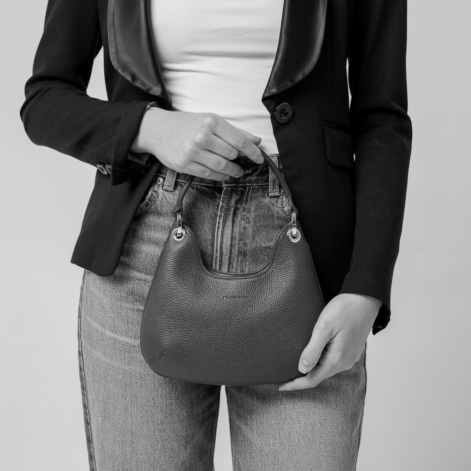 Mini Lou - borsa da donna in pelle arancio, modello a mano con tracolla by Pianigiani