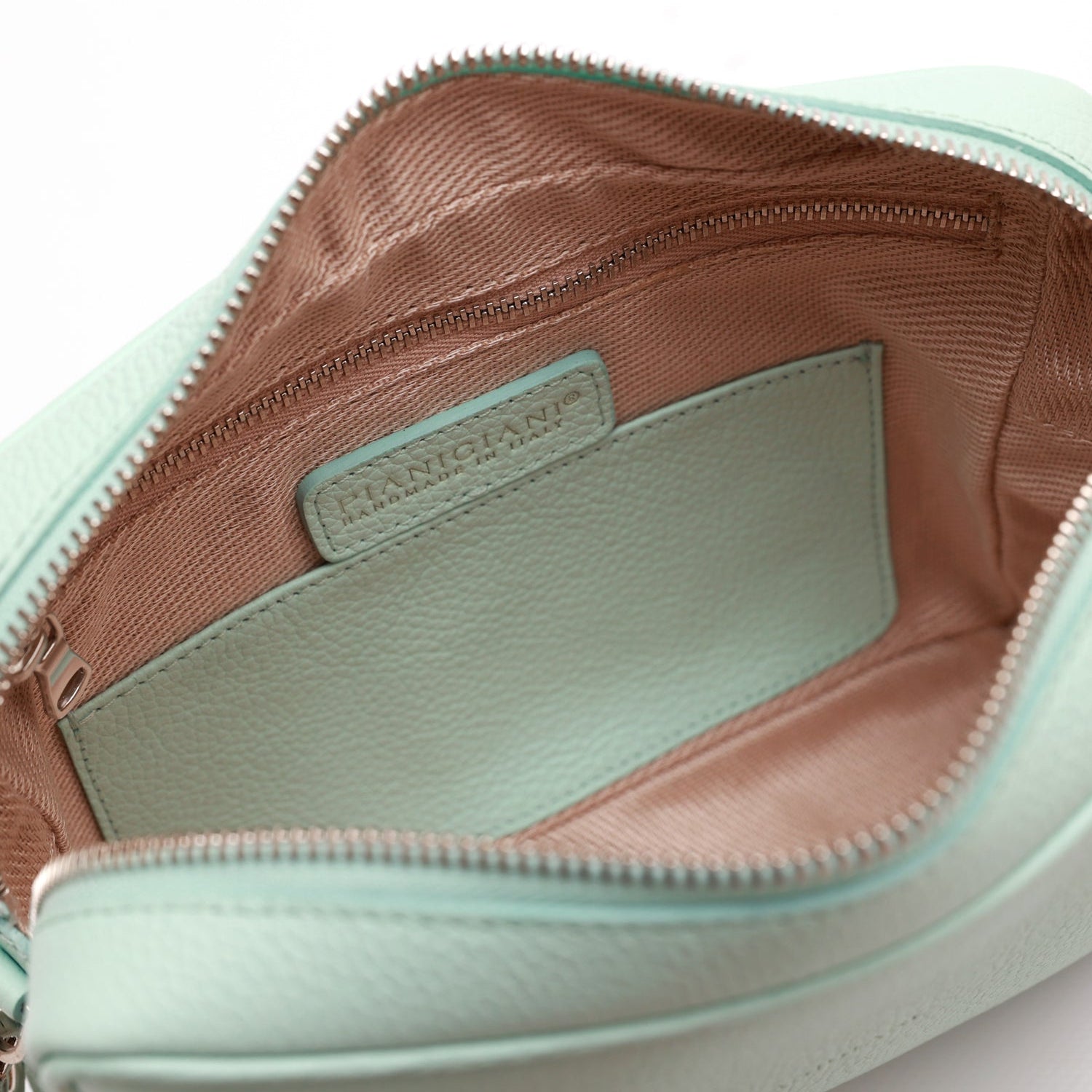 Borsa donna a tracolla in pelle acquamarina,prodotta a mano presso Pianigiani bags