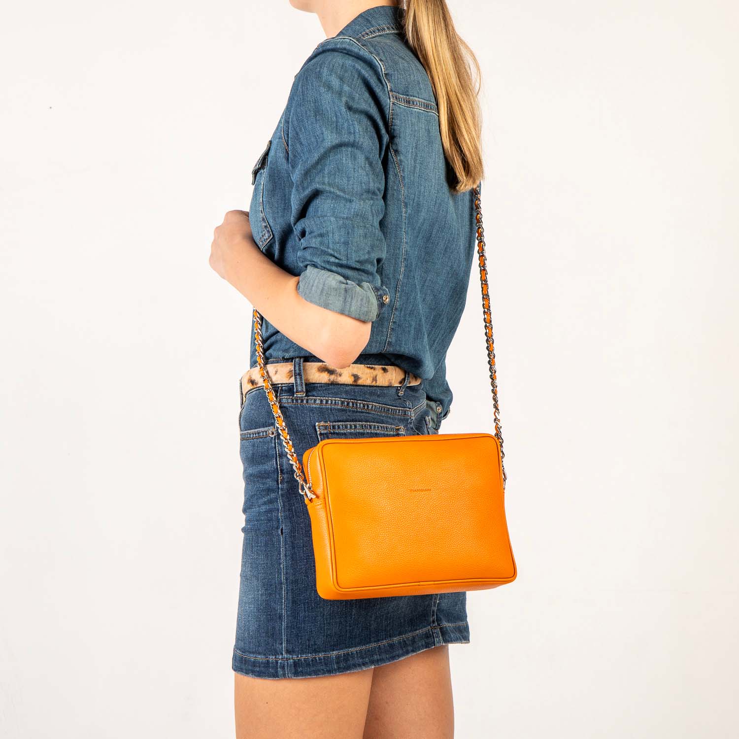 Borsa donna a tracolla in pelle arancione,prodotta a mano presso Pianigiani bags