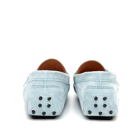Mocassino da uomo scamosciato azzurro, modello gommino, prodotto in Italia.