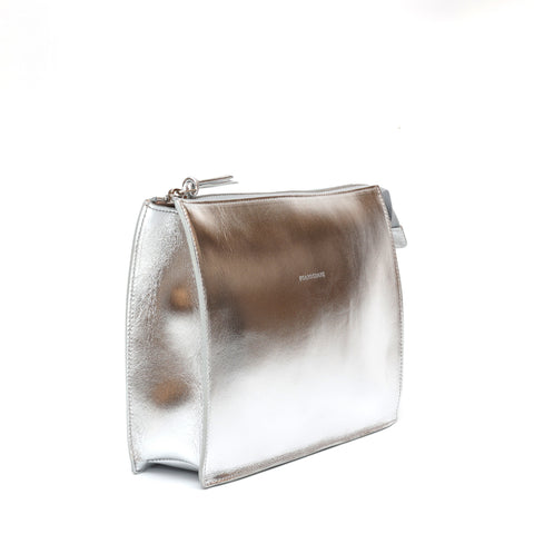 Pocket grande in pelle liscia argento, pochette da viaggio e per uso quotidiano, realizzata da Pianigiani Bags.