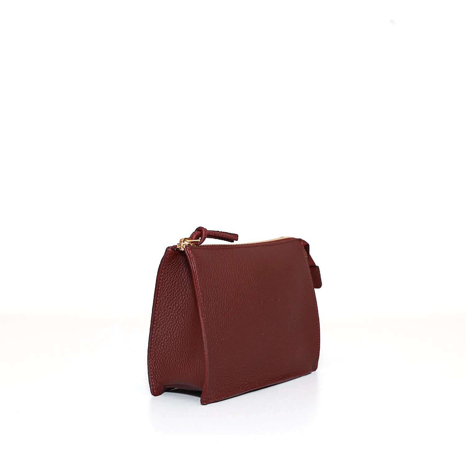 Pocket piccola in pelle martellata mosto pochette da viaggio e per uso quotidiano, realizzata da Pianigiani Bags.