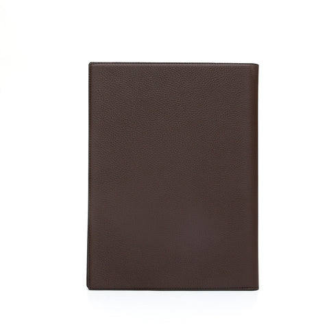 Portablocco formato A4 in pelle martellata marrone. Prodotto a mano da Pianigiani bags
