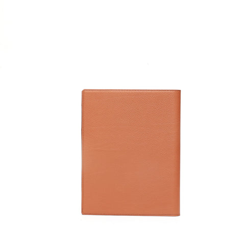 Portablocco formato A5 in pelle martellata caramello. Prodotto a mano da Pianigiani bags