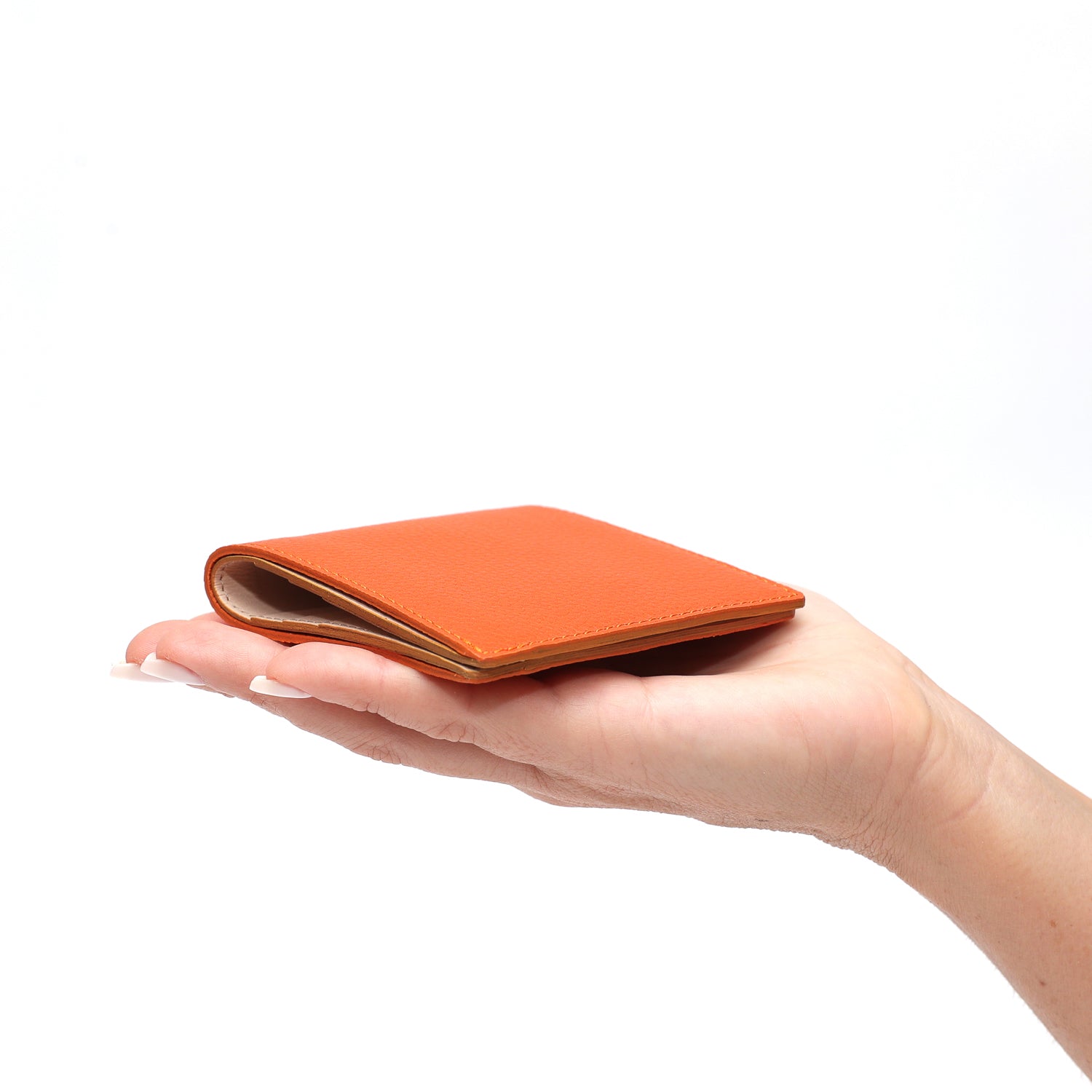 Portafoglio da uomo in pelle martellata arancio  con spazio per banconote, 6 carte di credito, documenti , prodotto da Pianigiani Bags.