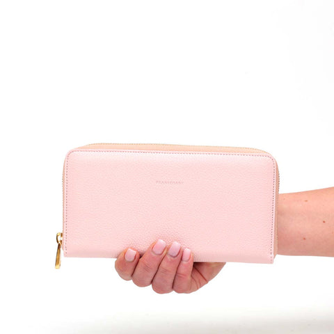 Portafoglio Zip - modello compatto in pelle rosa con tasca per banconote, spazi carte e portamonete, chiusura con zip by Pianigiani