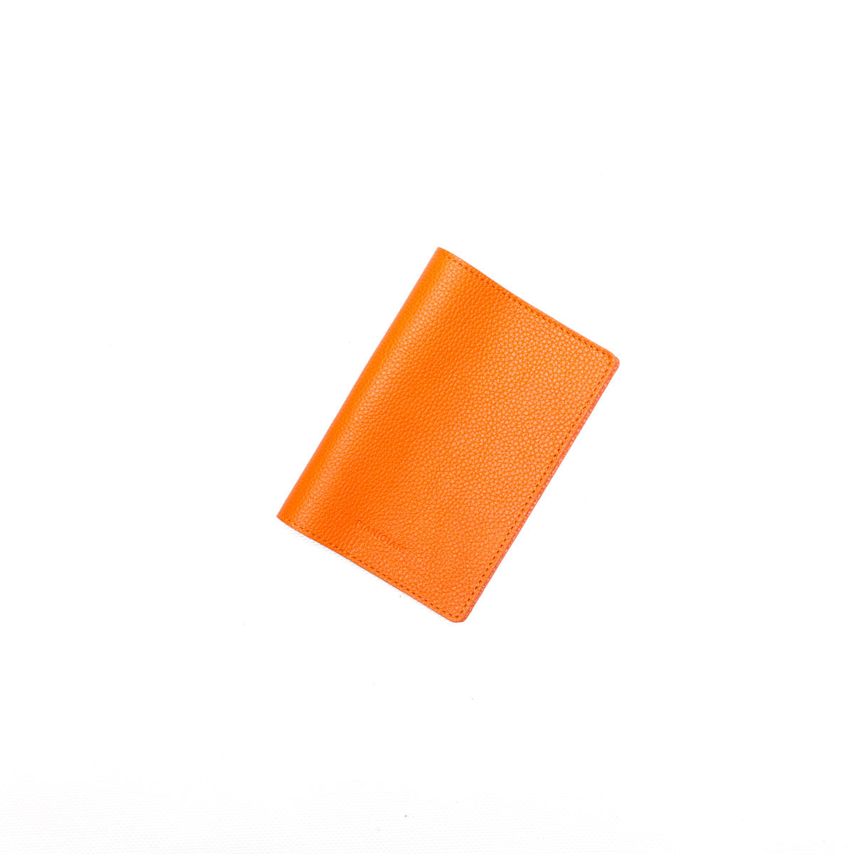 Porta passaporto in pelle martellata arancio,prodotto da Pianigiani Bags.