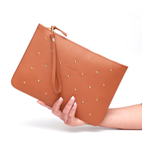 Rose in caramel leather with gold studs