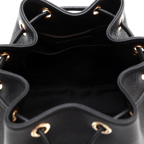 Secchiello in pelle martellata nera, prodotto da Pianigiani Bags.