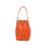 Secchiello piccolo Bianca, borsa a spalla o a mano da donna in pelle martellata arancio, realizzata e venduta da Pianigiani Bags