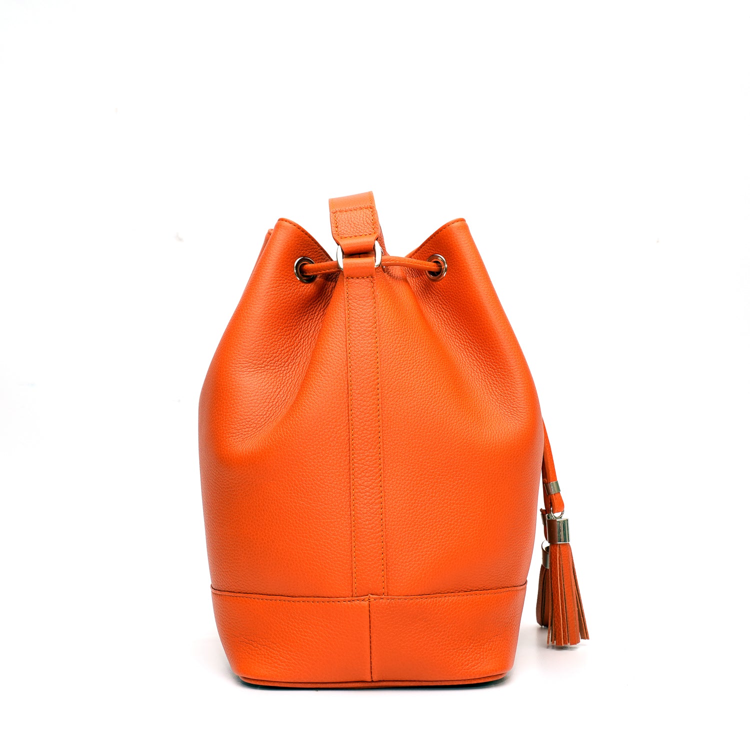 Secchiello Sofia borsa a spalla da donna in pelle martellata verde oliva, realizzata e venduta da Pianigiani Bags